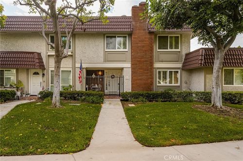 6837 Amelia Way, Cypress, CA, 90630-5423 | Card Image