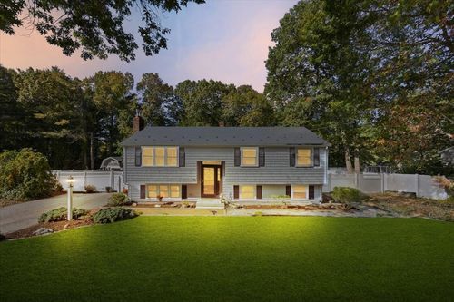 33 Lantern Ln, Plymouth, MA, 02360 | Card Image
