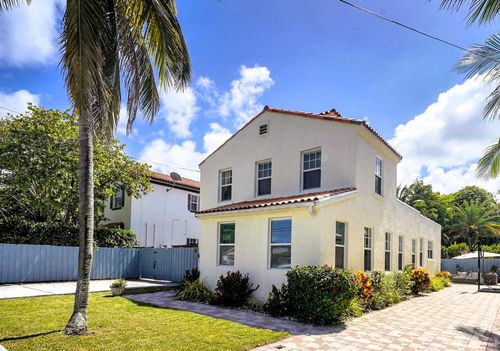 910 Ne 2nd Ave, Delray Beach, FL, 33444-4021 | Card Image