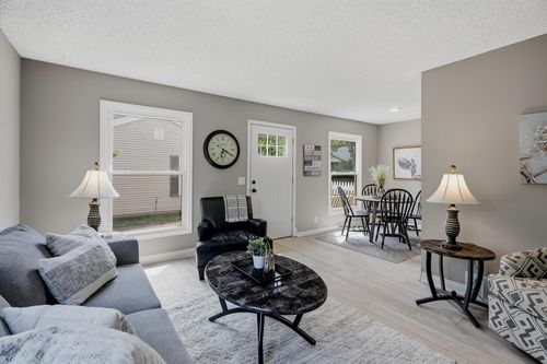 4980 Grenwich Trl N, Oakdale, MN, 55128-2028 | Card Image