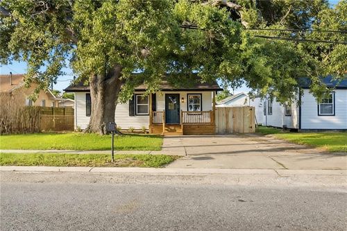 7223 Friscoville Ave, Arabi, LA, 70032-1644 | Card Image