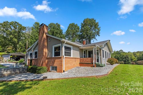 71 Laurel Mountain Rd, Brevard, NC, 28712-4307 | Card Image
