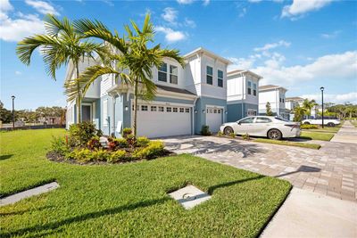 4056 Via Sienna Circle, Townhouse with 3 bedrooms, 2 bathrooms and null parking in Sarasota FL | Image 3