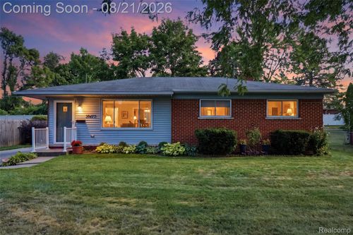 38477 Ann Arbor Trl, Livonia, MI, 48150-2458 | Card Image