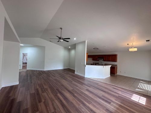 5491 N Cornelia Ave, Fresno, CA, 93722 | Card Image