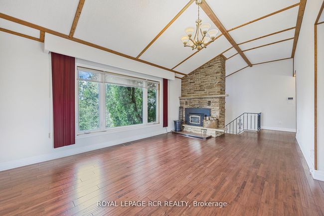 487072 30 Sideroad, House other with 3 bedrooms, 2 bathrooms and 10 parking in Mono ON | Image 8