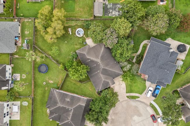 1907 Vineyard Hill Ct, House other with 3 bedrooms, 2 bathrooms and 2 parking in Pearland TX | Image 32