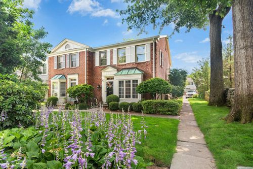 apt-9-312 Elm St, New Canaan, CT, 06840-5305 | Card Image