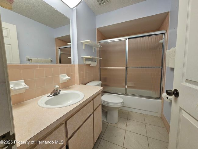 Guest Bath | Image 18