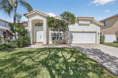 17061 Nw 17th St, Pembroke Pines, FL, 33028-1353 | Card Image