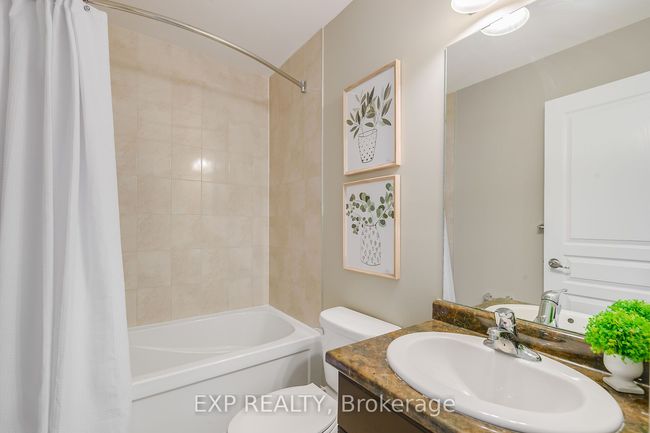 12 Oxfordshire Lane, Condo with 3 bedrooms, 4 bathrooms and 1 parking in Kitchener ON | Image 20