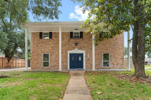 207 Burgundy Ln, League City, TX, 77573-1917 | Card Image