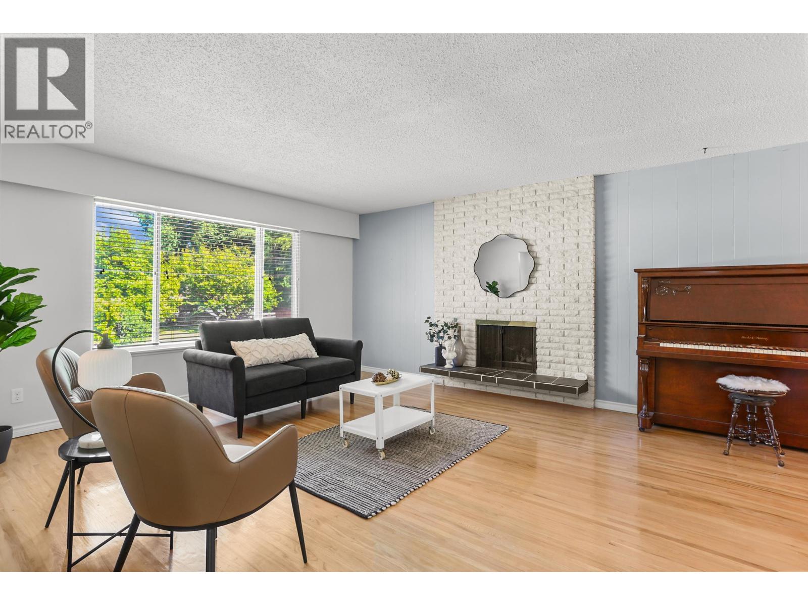 Residential in Maple Ridge 3