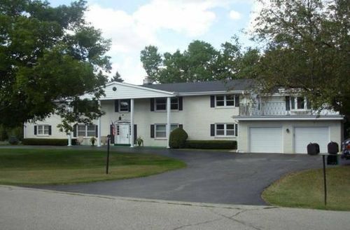 15260 Marilyn Drive, Elm Grove, WI, 53122 | Card Image