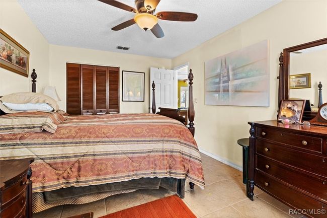7618 W Golf Club St, House other with 3 bedrooms, 2 bathrooms and 2 parking in Crystal River FL | Image 18
