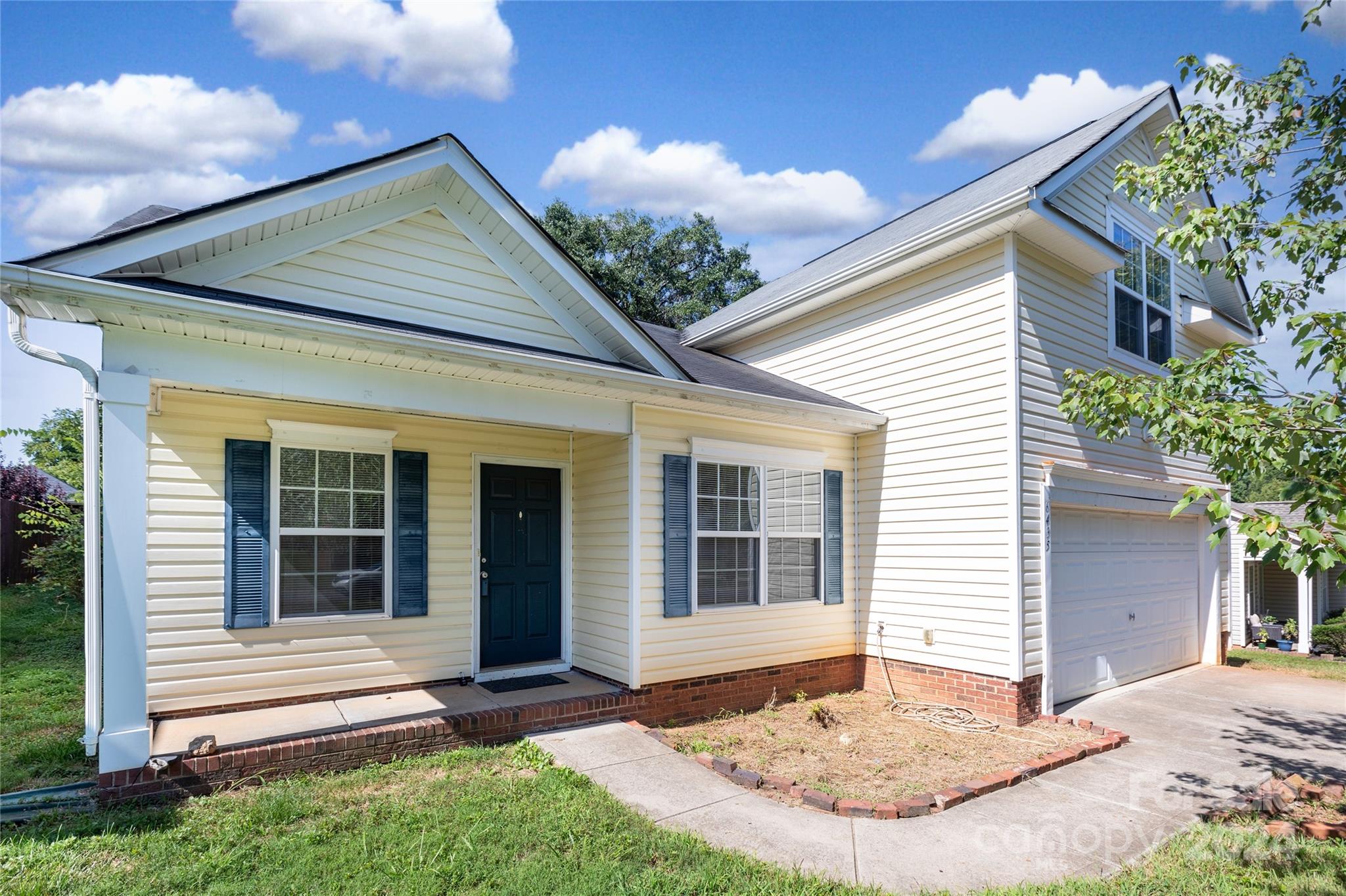 Hoover Cir, Charlotte, NC 28214
