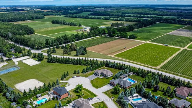 5 Munro Crt, House other with 4 bedrooms, 4 bathrooms and 9 parking in Minesing ON | Image 31