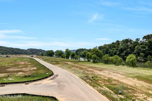Lot 37 Tributary Dr, Sevierville, TN, 37876-5011 | Card Image