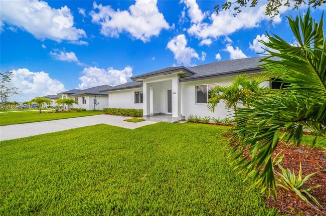 15640 - 15640 Nw 39th Ct, House other with 6 bedrooms, 4 bathrooms and null parking in Miami Gardens FL | Image 1