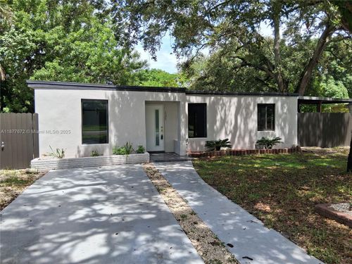home-1535 Ne 139th St, NORTH MIAMI, FL, 33161-3523 | Card Image