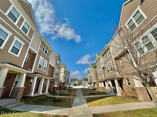 unit-44-2500 Normandy Rd, Royal Oak, MI, 48073-1883 | Card Image