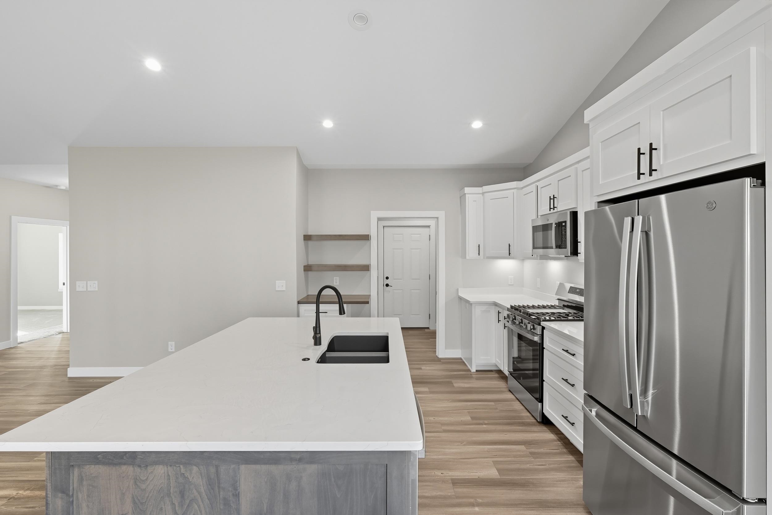 Residential in Pacific 4