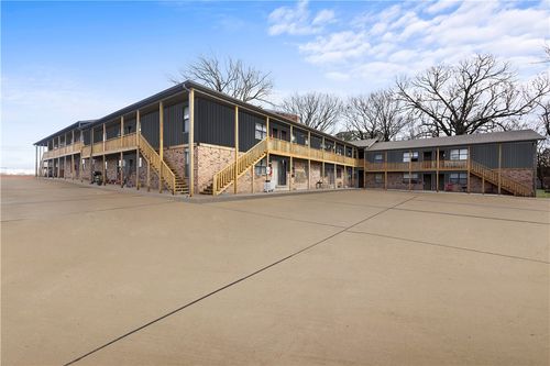 u-1931 W Deane St, Fayetteville, AR, 72703-1452 | Card Image