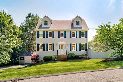 4 Taber St, North Billerica, MA, 01862-2918 | Card Image