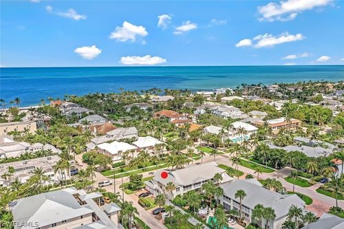 b202-433 2nd St S, NAPLES, FL, 34102-8621 | Card Image