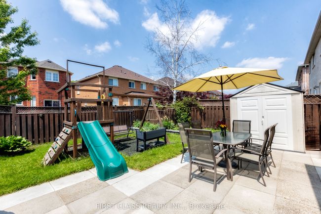 12 Charles Sturdy Rd, House attached with 4 bedrooms, 3 bathrooms and 1 parking in Markham ON | Image 26