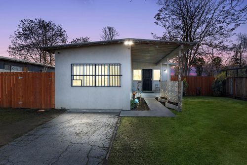 209 W Eden Ave, Fresno, CA, 93706-2914 | Card Image