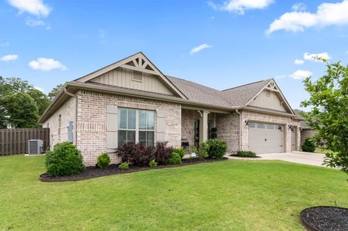 1812 Meadowbrook Dr Se, Cullman, AL, 35055-9541 | Card Image
