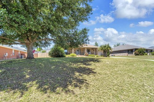 217 Raptor Dr, Crestview, FL, 32536-5298 | Card Image