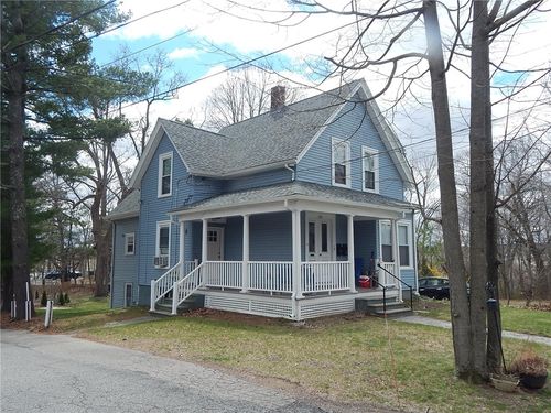 534 Blackstone St, Woonsocket, RI, 02895-1802 | Card Image