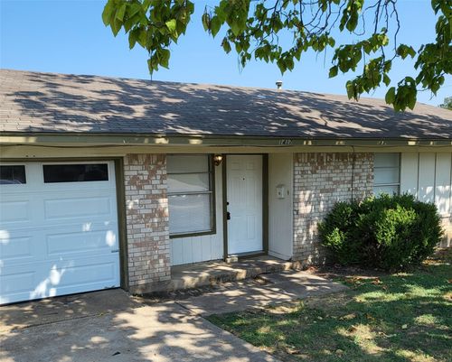 1417 Laura Ln, Dallas, TX, 75241-3740 | Card Image