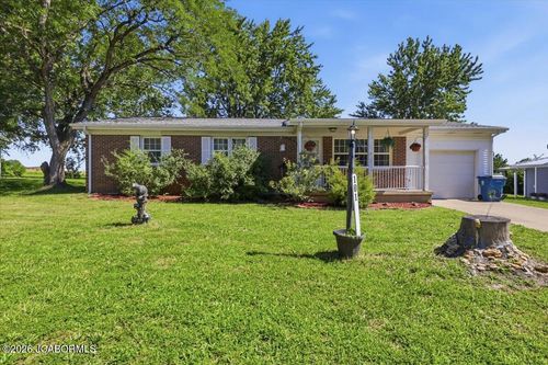 101 W Haynes St, Eldon, MO, 65026-2211 | Card Image