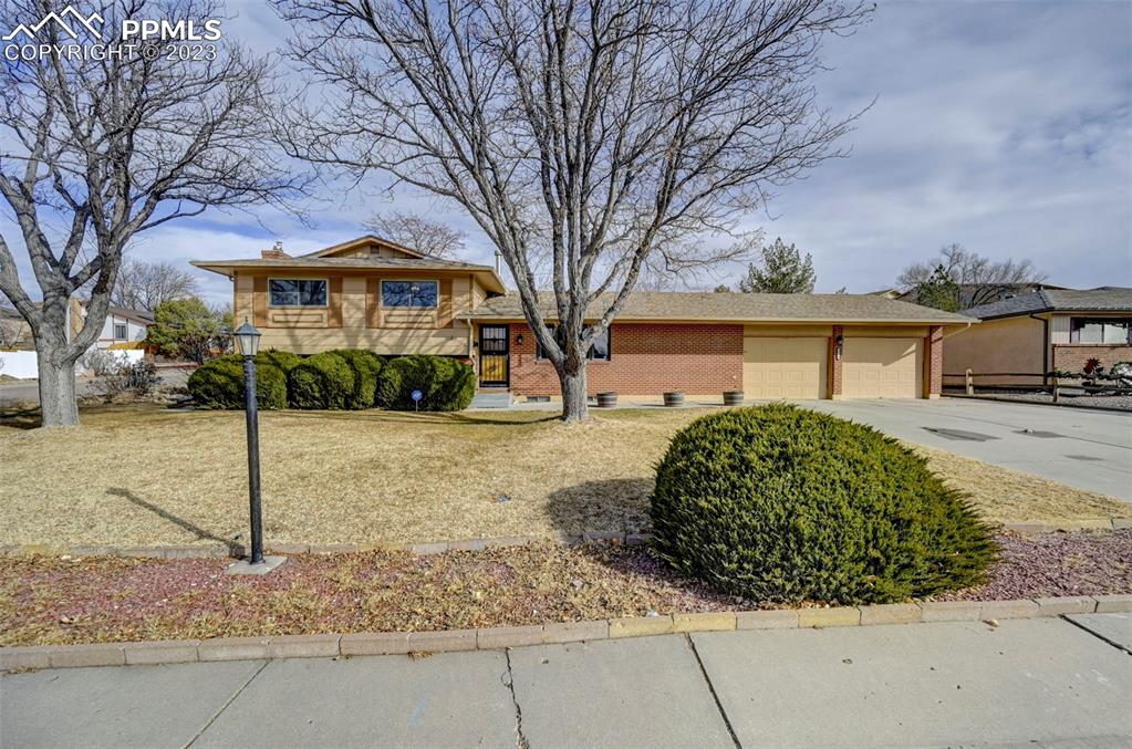 Valley Dr, Pueblo, CO 81008