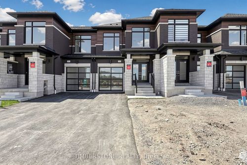 3318 Sandalwood Road, Pickering, ON, L1X0J2 | Card Image