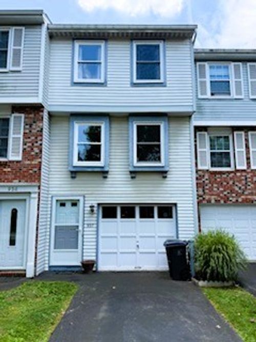 937 Lynwood Ct, Cranberry Twp, PA, 16066-6640 | Card Image