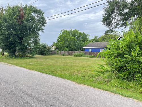 512 Travis St, Richmond, TX, 77469-4456 | Card Image