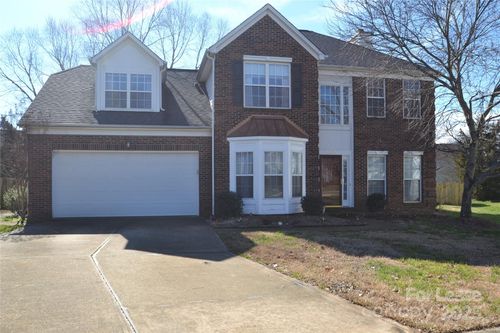 5705 Whitegate Ln, Charlotte, NC, 28269-7184 | Card Image