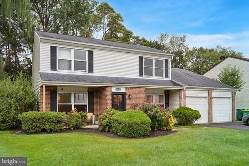 4525 Winding Brook Dr, BENSALEM, PA, 19020-7805 | Card Image