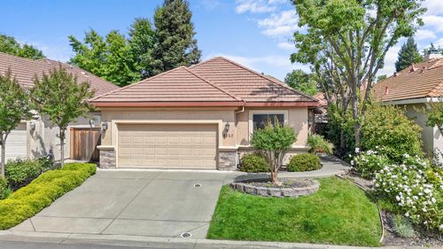 8252 Ashcrest Lane, Fair Oaks, CA, 95628 | Card Image