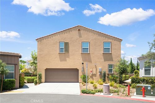 16402 Traverse Way, Chino, CA, 91708-9476 | Card Image