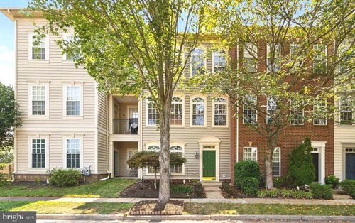 11833 Whitworth Cannon Ln, BRISTOW, VA, 20136-1378 | Card Image