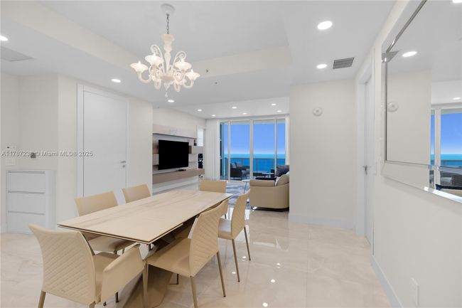 APT-4606 - 18201 Collins Ave, Condo with 2 bedrooms, 3 bathrooms and null parking in Sunny Isles Beach FL | Image 7
