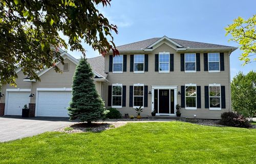 2838 Oak Lawn Dr, Northfield, MN, 55057-3437 | Card Image