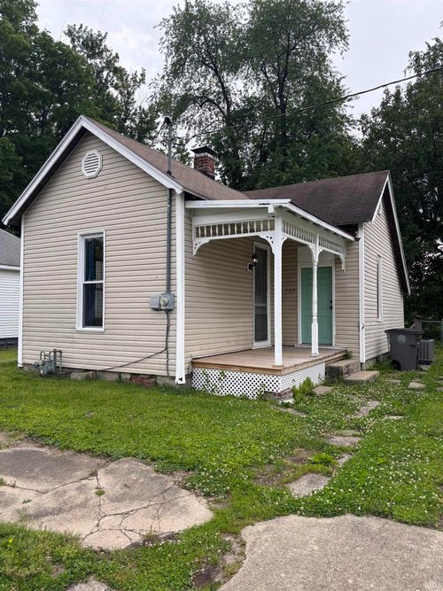 705 Upper 11th Street, Vincennes, IN, 47591-4738 | Card Image