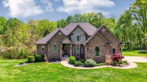 7235 S Lodge Rd, Bloomington, IN, 47403-8817 | Card Image