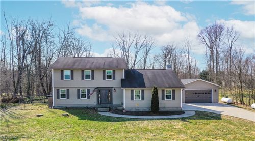 15575 Stillwell Rd, Huntsburg, OH, 44046-9760 | Card Image